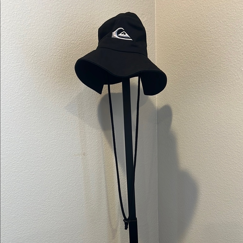 Quiksilver Classic Black Bucket Hat